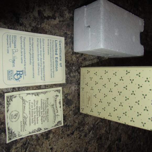 💰 3/$25.00 Authentic Jan Hagara Collectible Limited Edition Nikki Ornament NIB - Picture 8 of 9